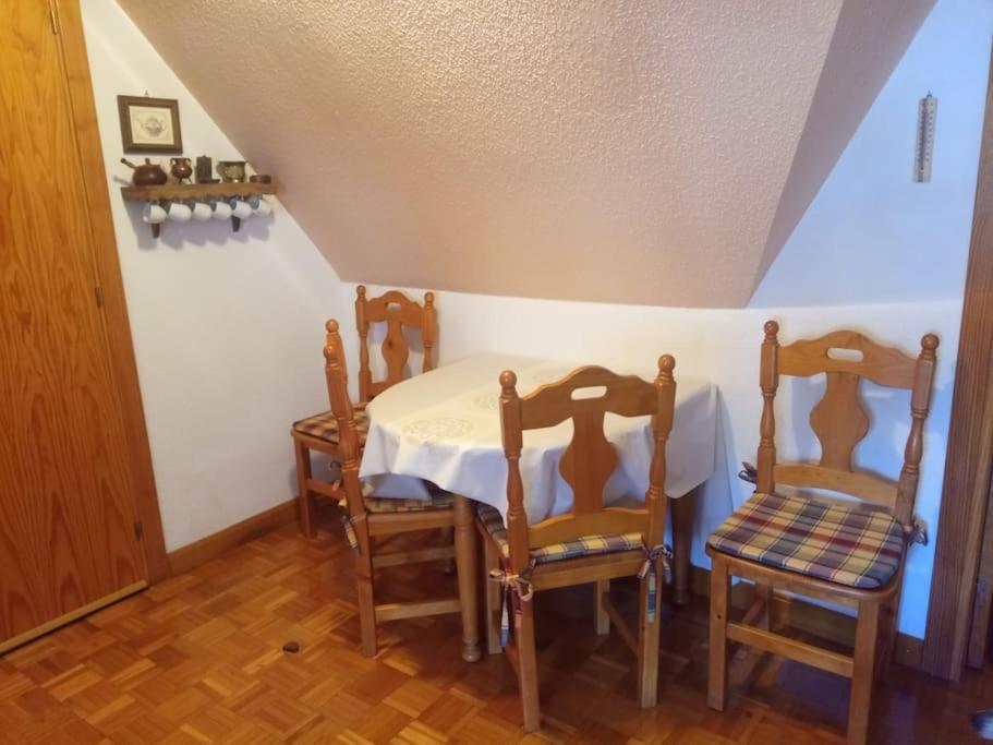 Atico En Pleno Pirineo Apartment